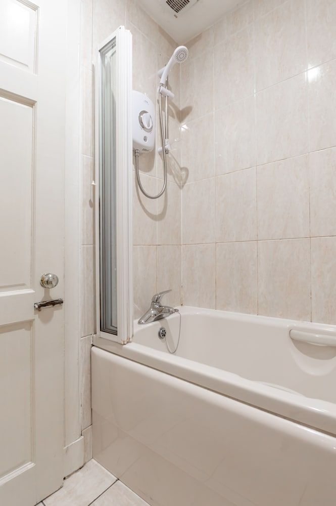 Tony Asga - Tony's Apartments City Studio, 1 Bedroom 17