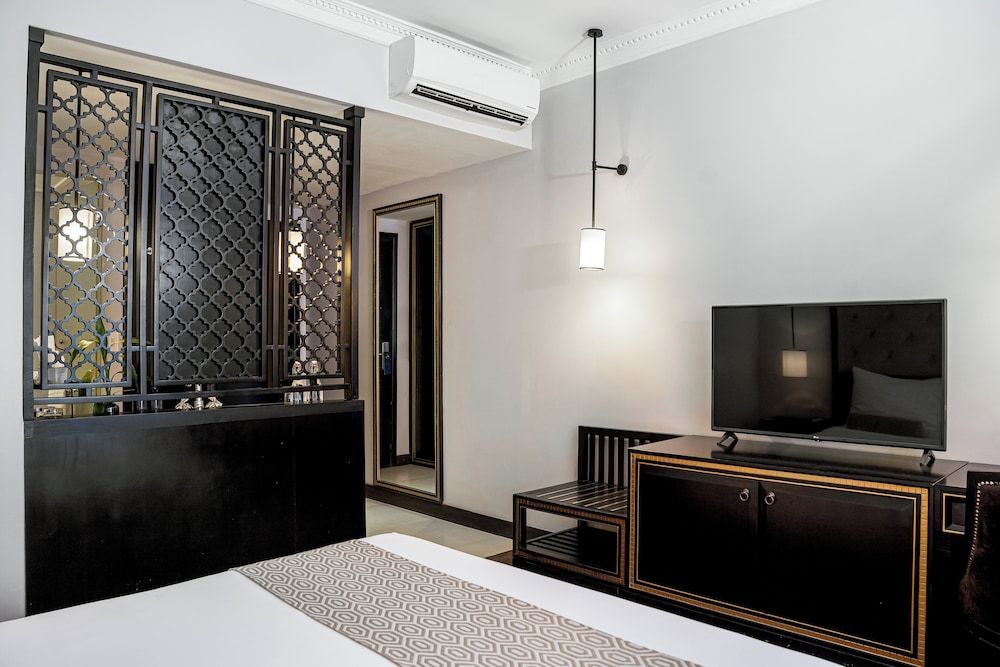 Sarai Resort & Spa and Wander by Sarai Gold Chamber Double Pool View 12