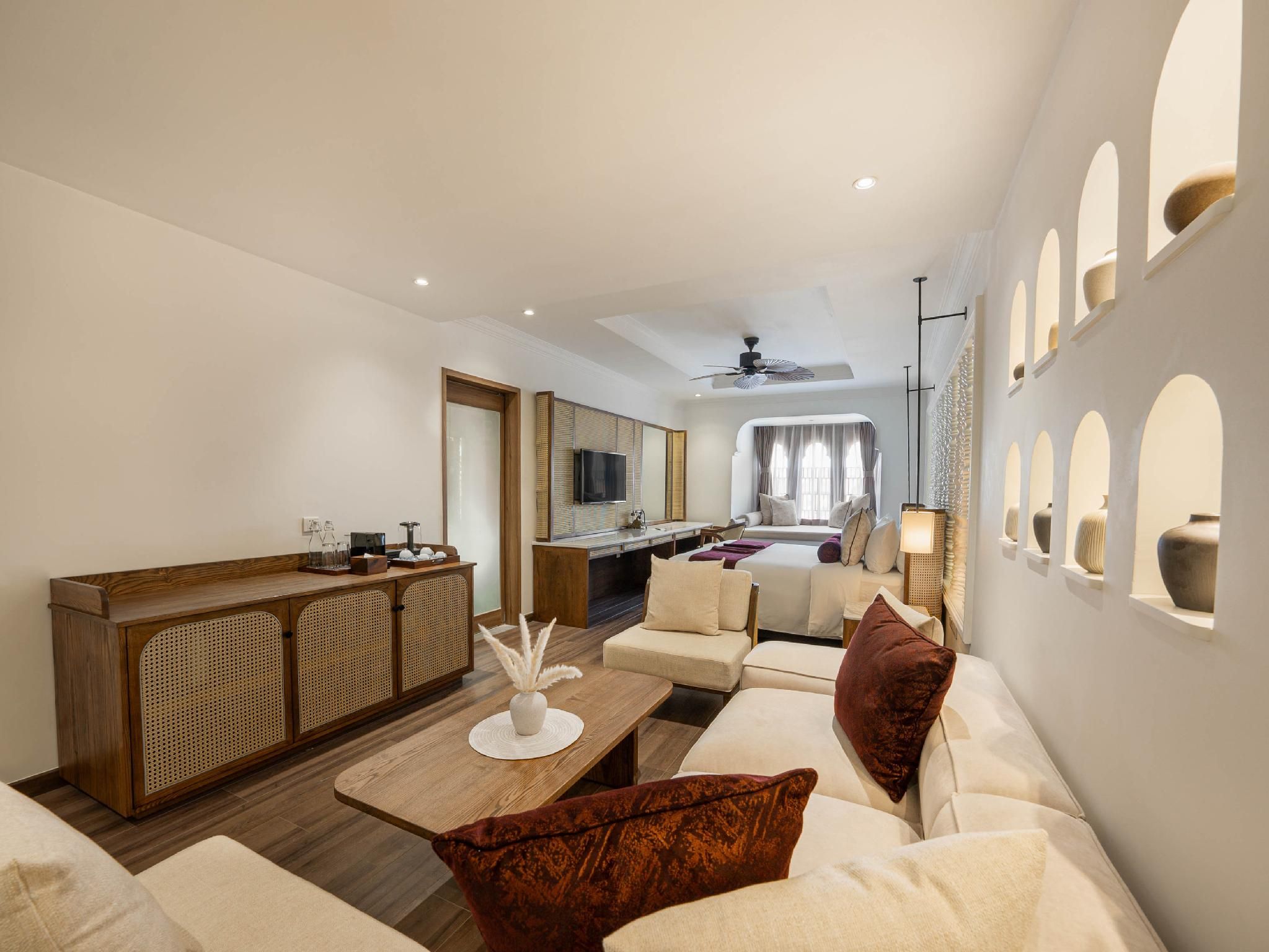 Junior Suite Pool Terrace