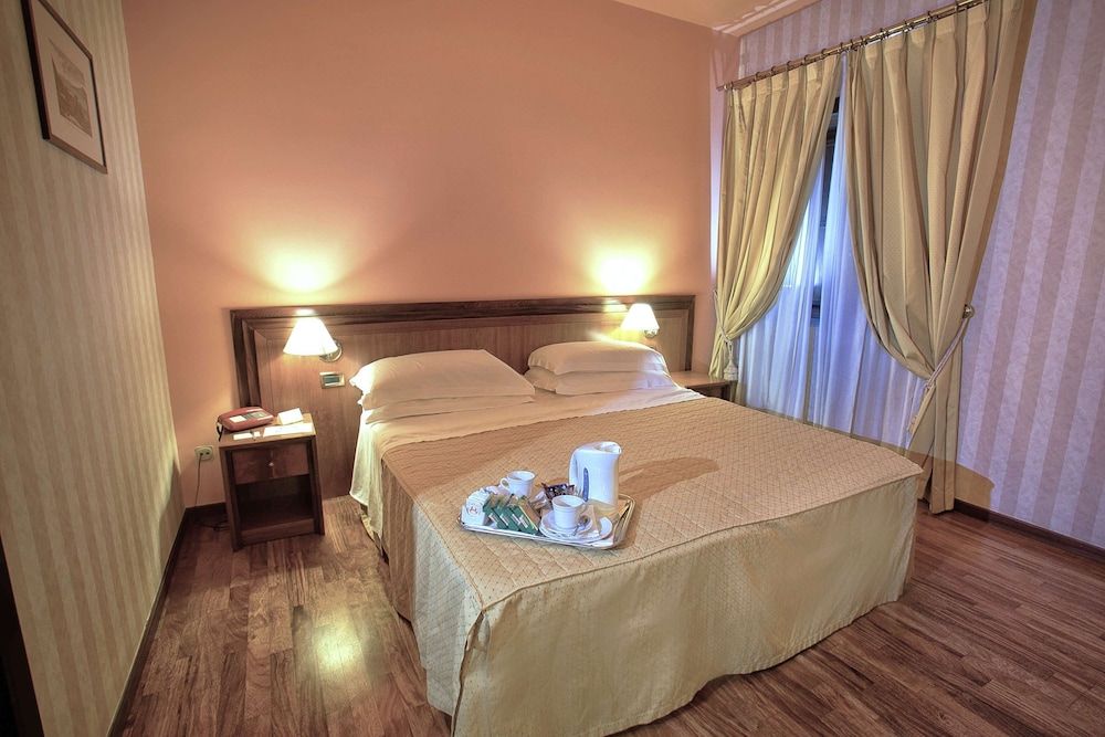 Best Western Hotel Ferrari Economy Room, 1 Queen Bed 3