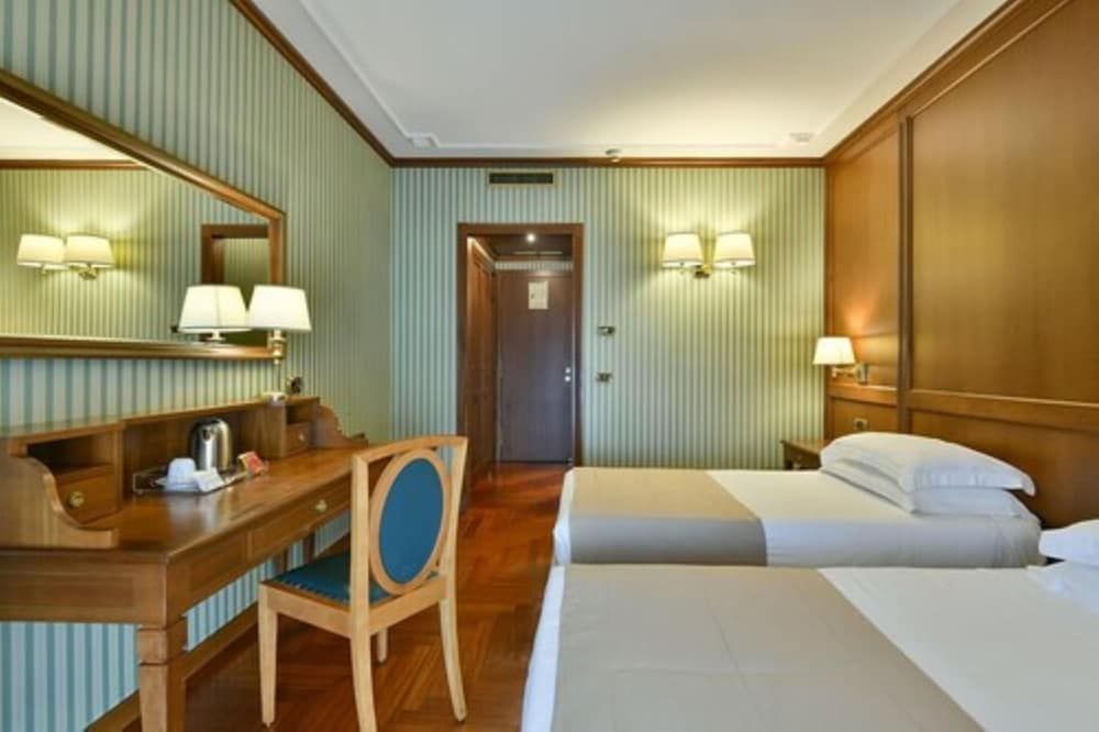 Best Western Hotel Ferrari Standard Room, 1 Queen Bed 7