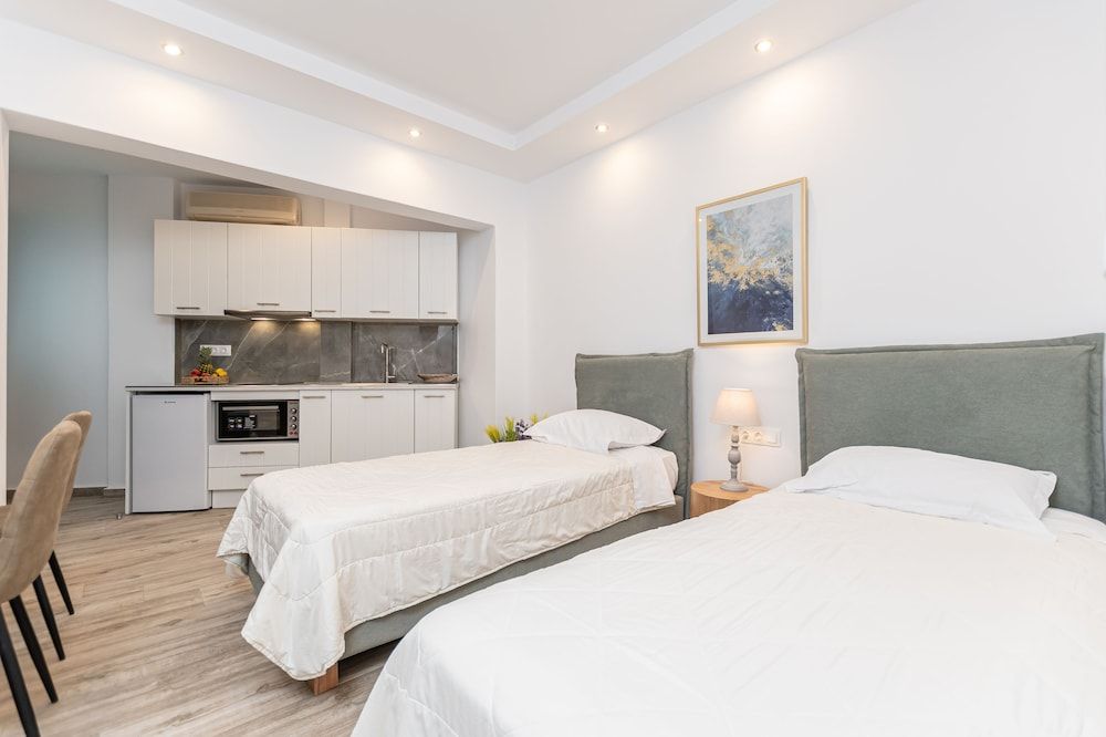 Design Apartment, 2 Bedrooms, Partial Sea View