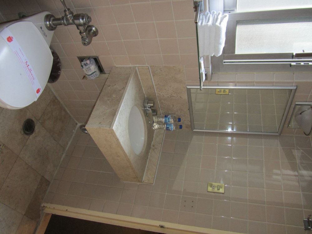 Hotel Mallorca Standard Room 8