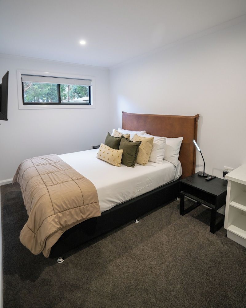 BIG4 Yarra Valley Park Lane Holiday Park 2 Bedroom Family Cabin - Wheelchair Accessible