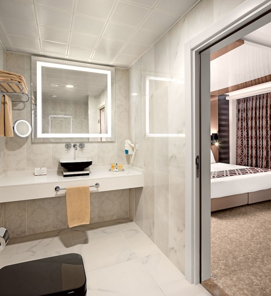 The Merlot Hotel Executive Room 2