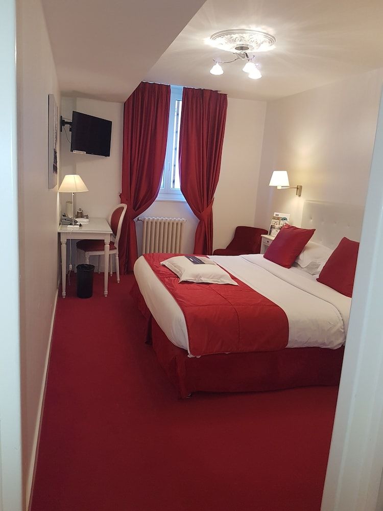 Hotel Kyriad Saumur Superior Double Room 4