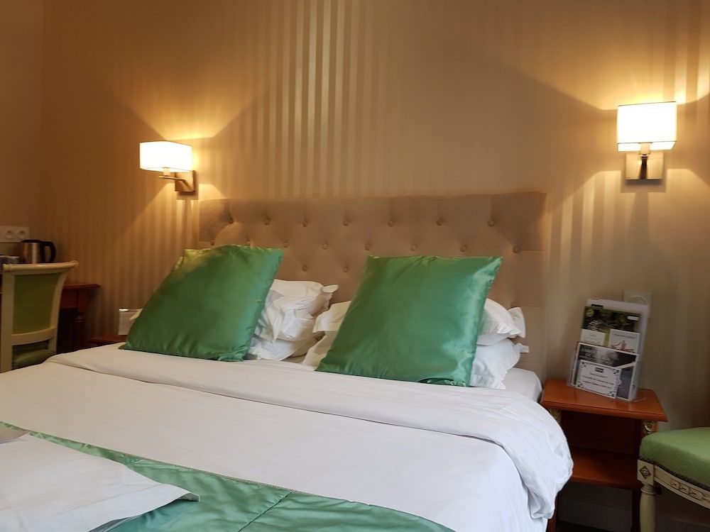 Hotel Kyriad Saumur Superior Double Room 7