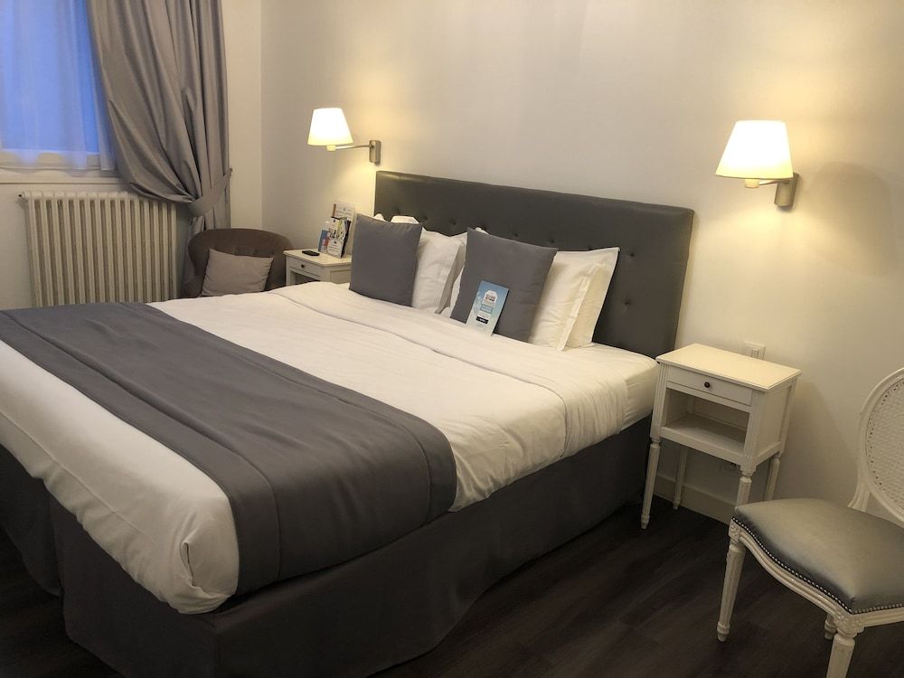 Hotel Kyriad Saumur Superior Double Room 12