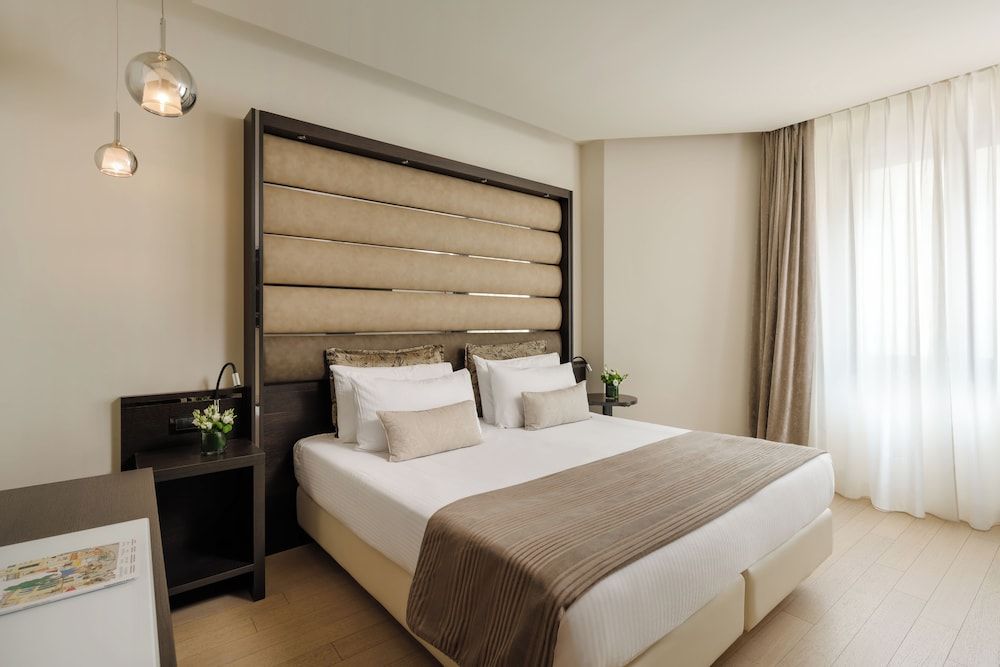 The Square Milano Duomo - Preferred Hotels & Resorts Deluxe Room 3