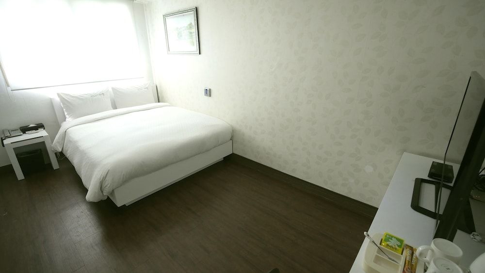 Residence Mumum Hotel Standard Double Room 5