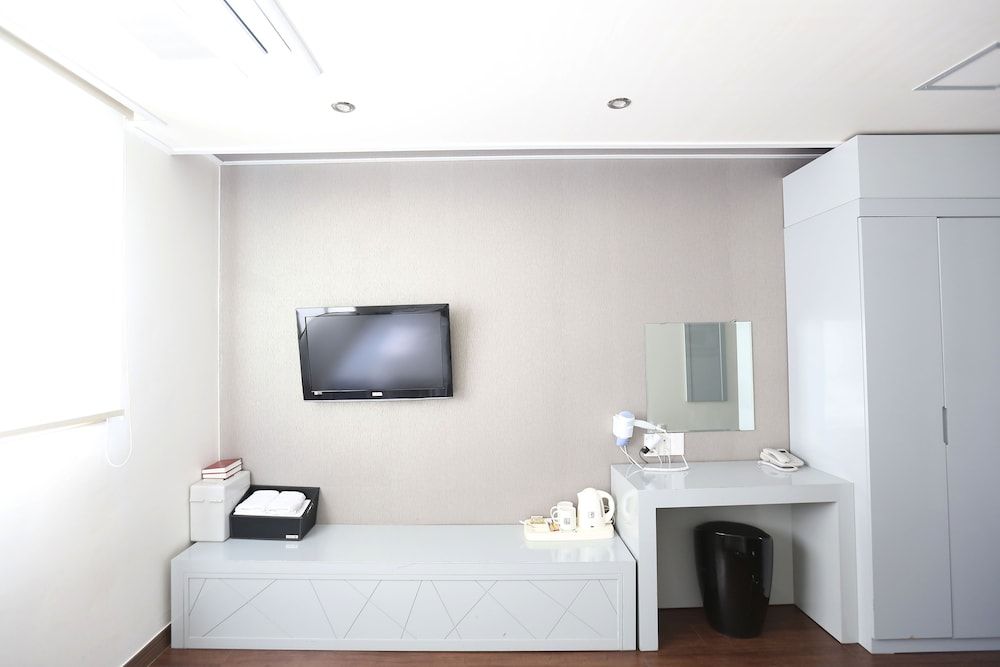 Residence Mumum Hotel Deluxe Double Room 9