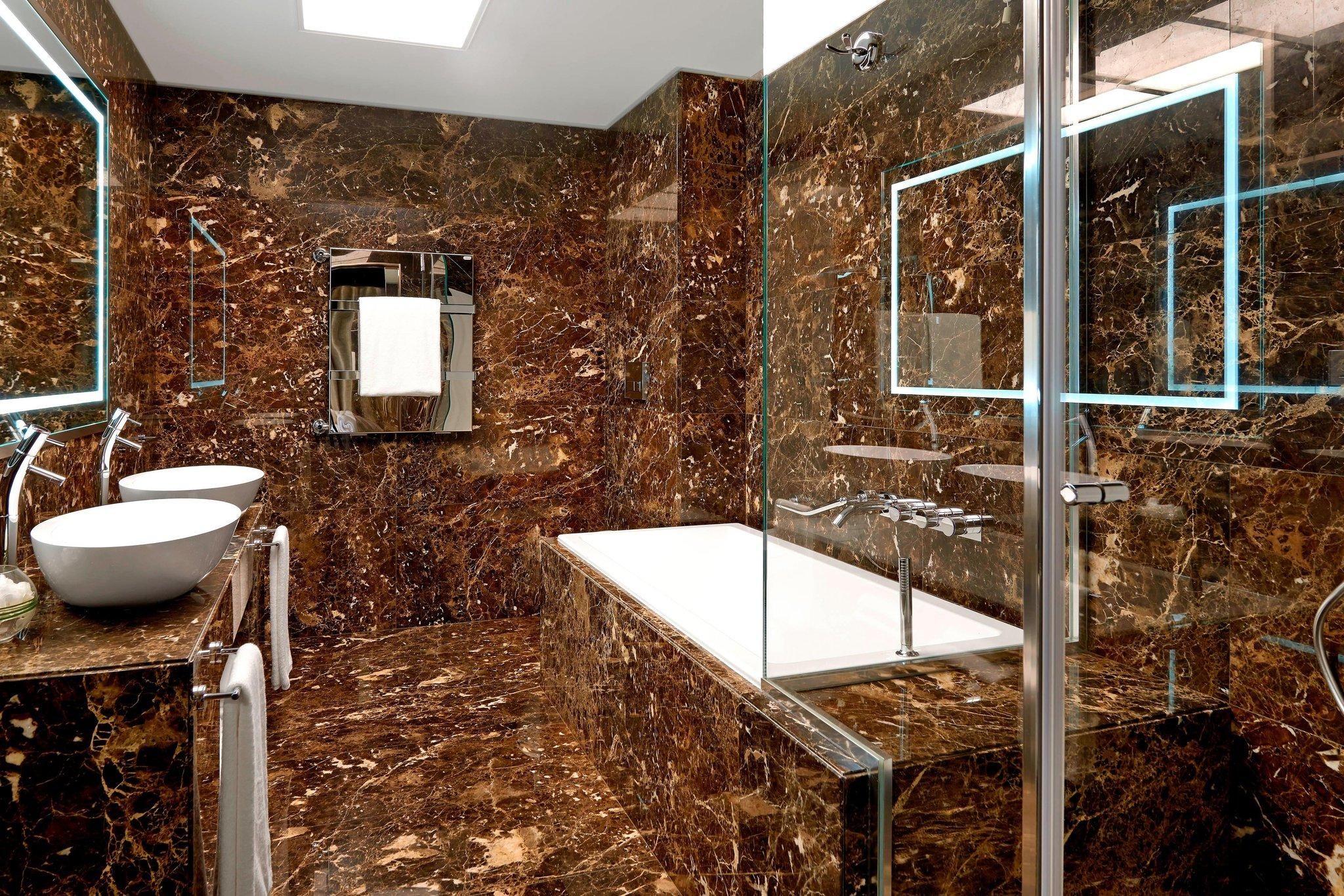 Signature Three Bedroom, 3 Bedroom Suite