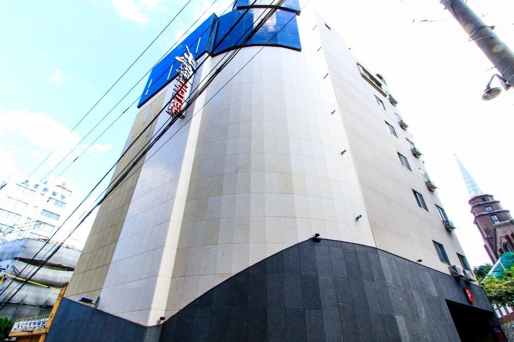 undefined Hotel Aria Nampo 7