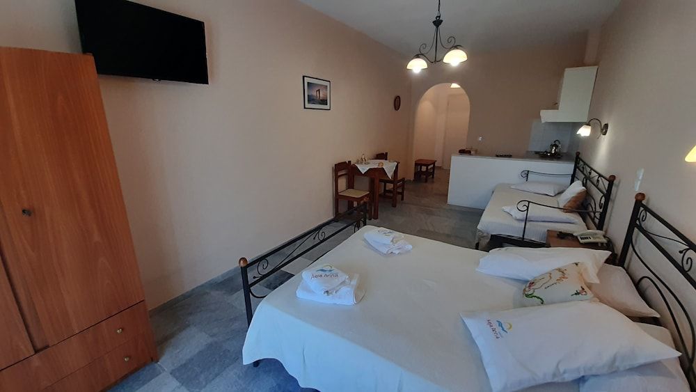 Triple Room, 1 Bedroom, Kitchen, Garden View