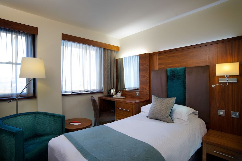 The View Hotel Standard Single Room 2