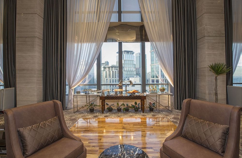 Executive Lounge