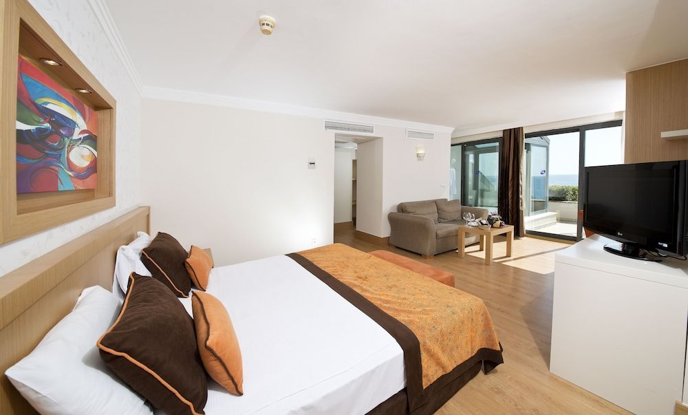 Suite, Bathtub