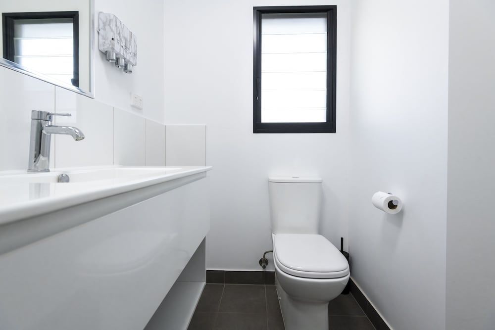 Aurora Kakadu Lodge Queen Bungalow 4