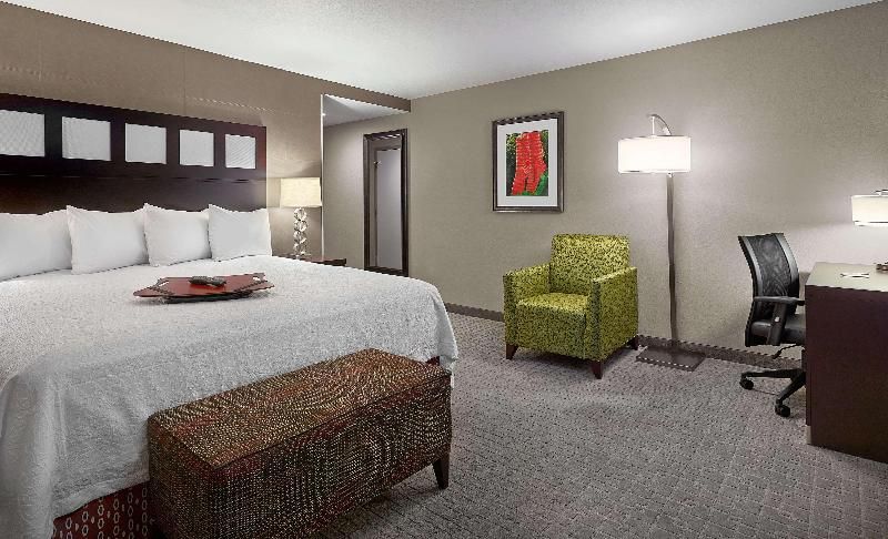 undefined Hampton Inn by Hilton Calgary Airport North 6