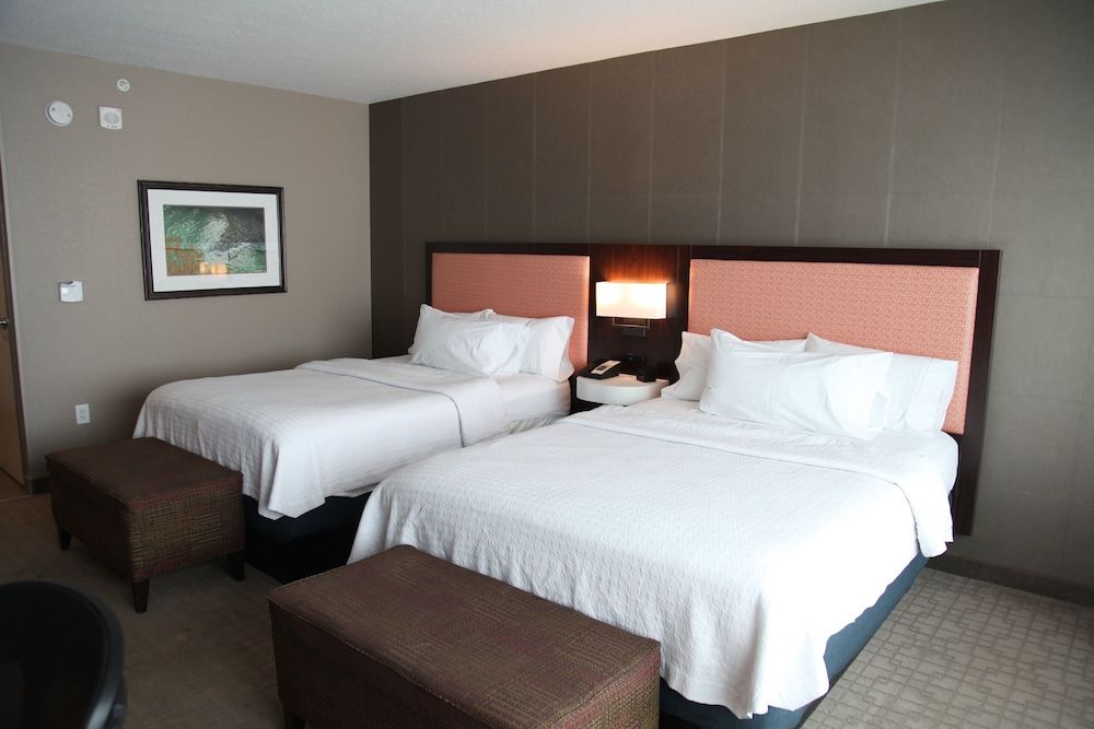 undefined Hampton Inn by Hilton Calgary Airport North 8