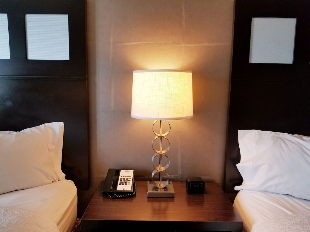 undefined Hampton Inn by Hilton Calgary Airport North 8