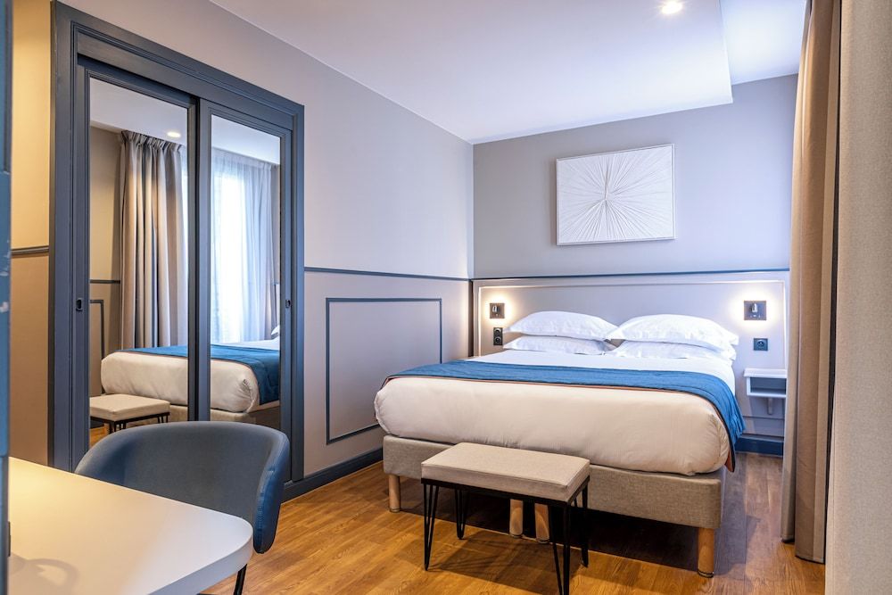 Hotel Montcalm Classic Double Room, Garden Area 5