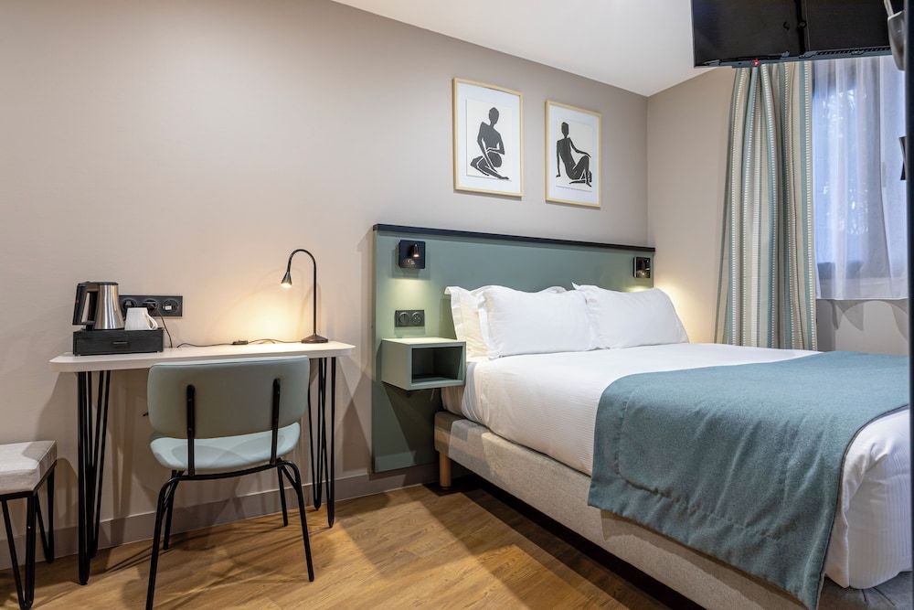 Hotel Montcalm Classic Double Room, Garden Area 4