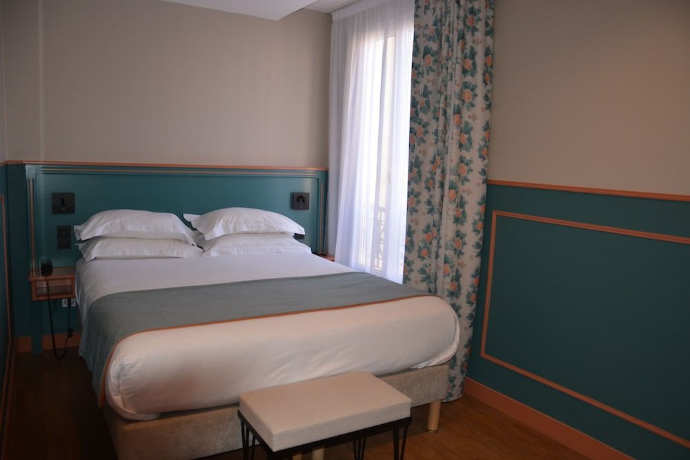 undefined Hotel Montcalm 4