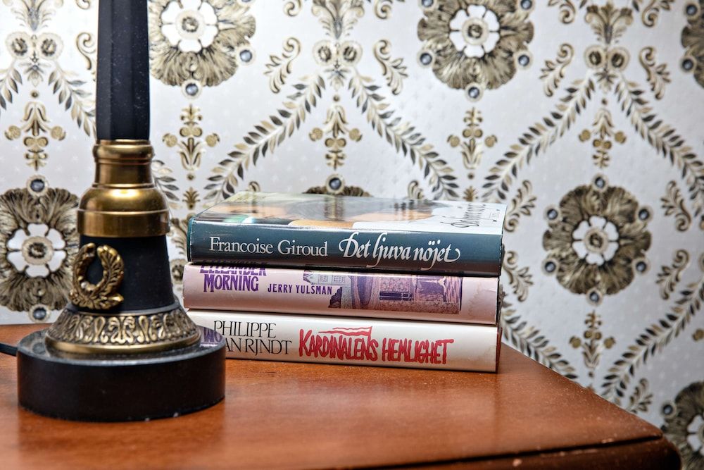 Best Western Hotel Gamla Teatern Standard Room, 1 Queen Bed, Non Smoking, No Windows 5