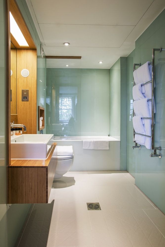 The Megaro Hotel - Kings Cross St Pancras, London Standard Double 8