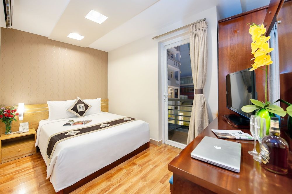 Executive Room, City View