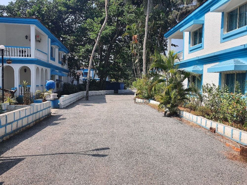 undefined Paradise Village Beach Resort 9
