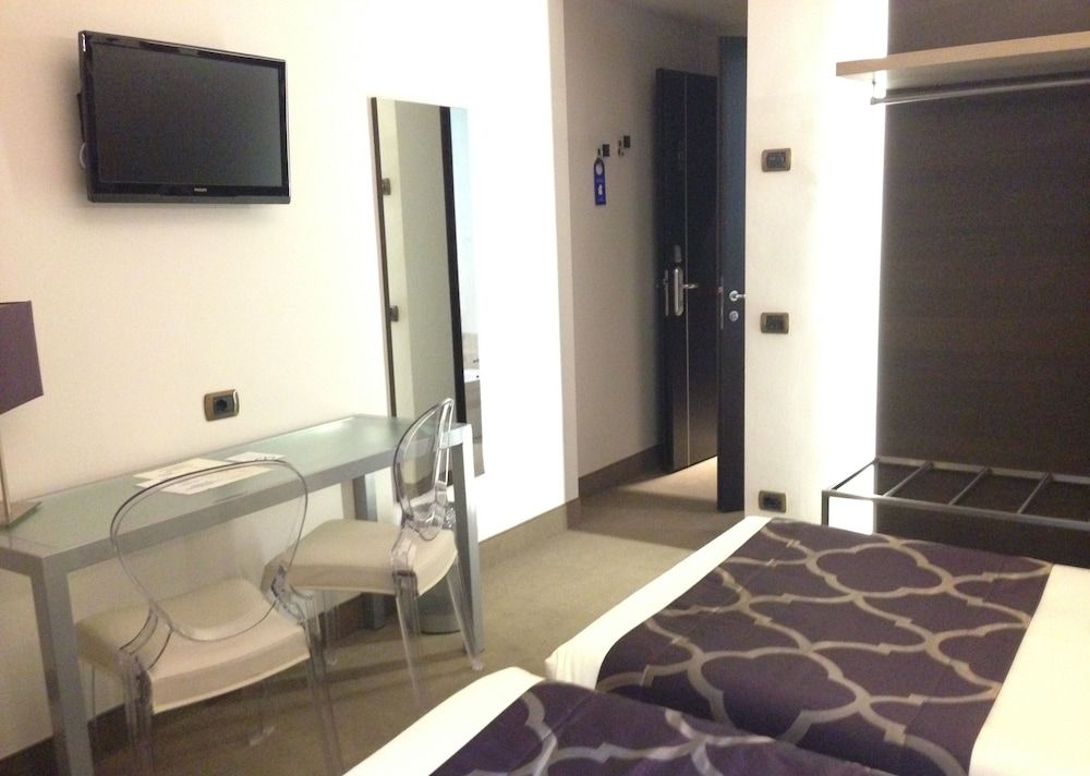 Soperga Hotel Twin Room 3