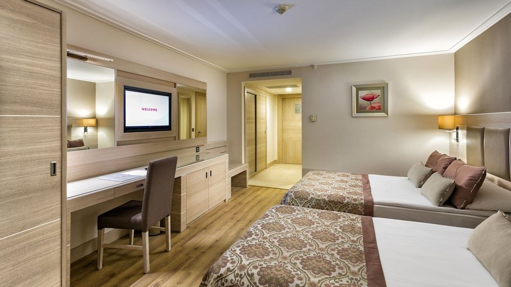 undefined Miracle Resort Hotel - All Inclusive 7