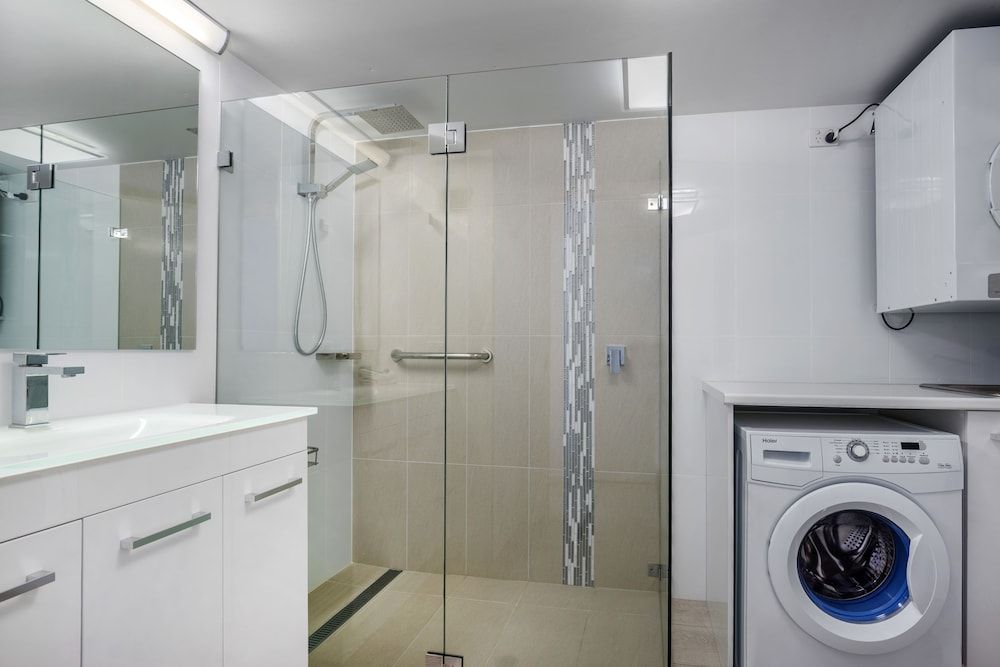 Pacific Beach Resort 2 Bedroom Beachfront Apartment 4