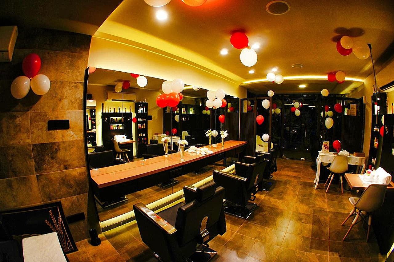 Food & Dining