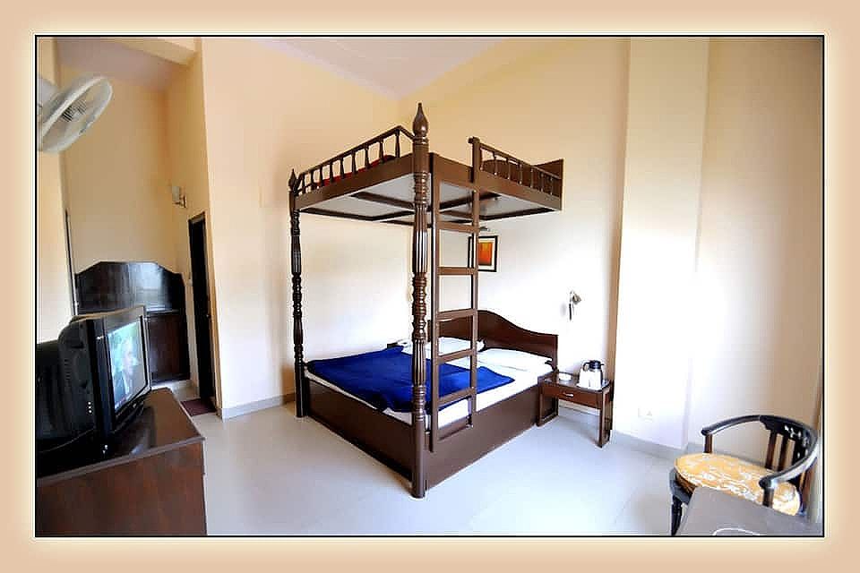 Hotel Aachman Regency Duplex 9