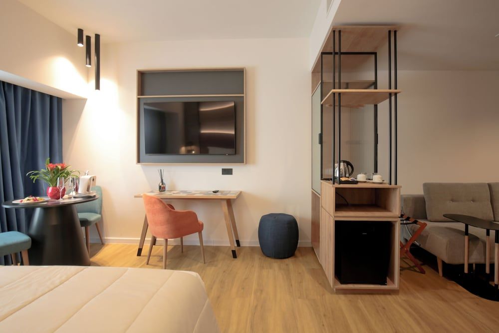 Hotel Poseidon Executive Double Room, 1 Double or 2 Twin Beds 7