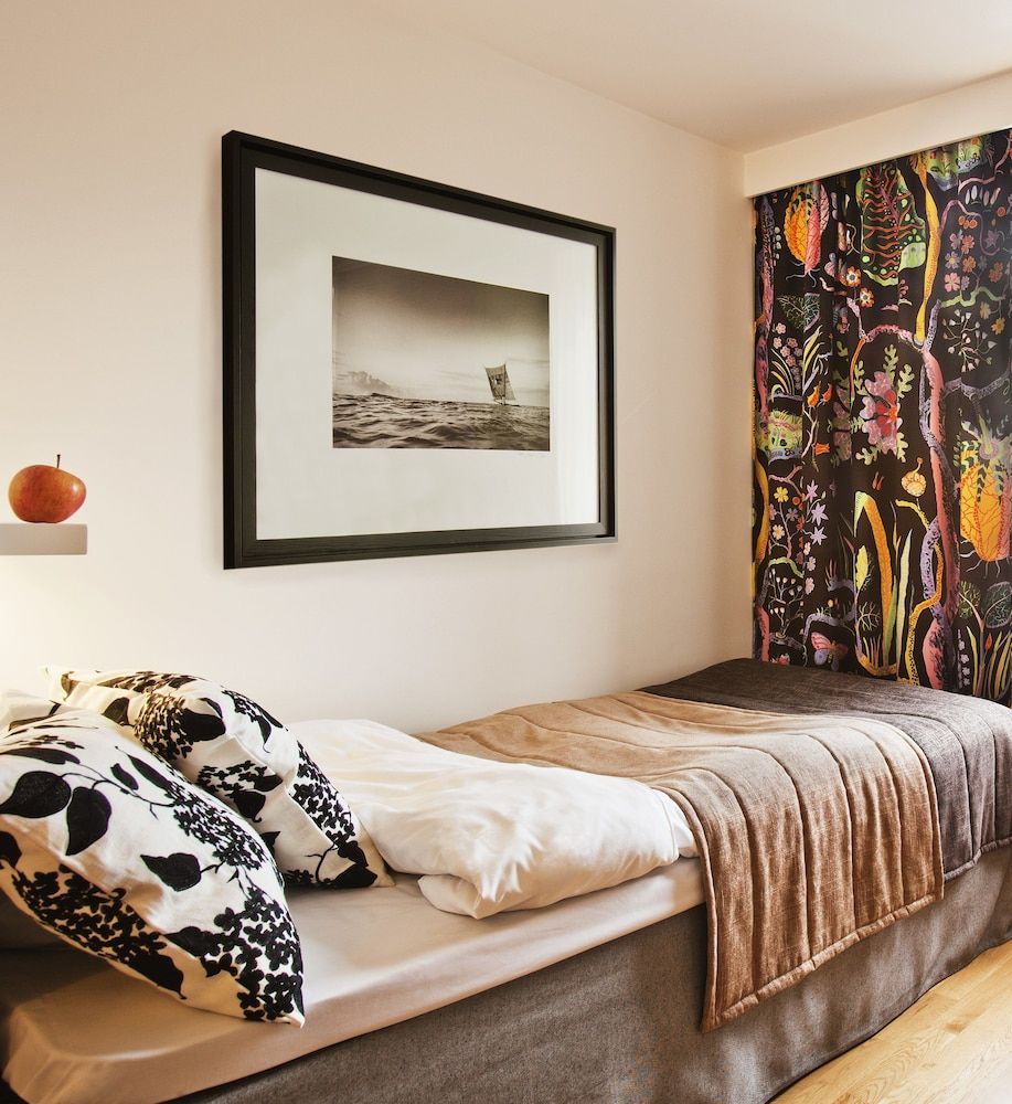 Economy Single Room (located 150m from Castle)
