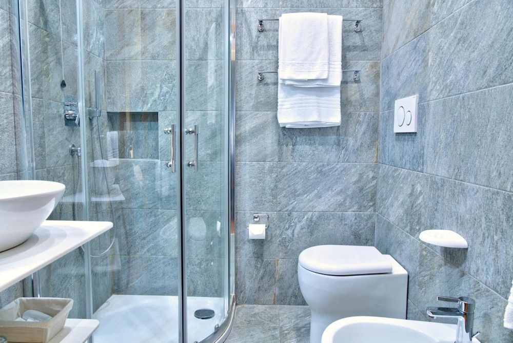 Hotel Mec Twin Room 12