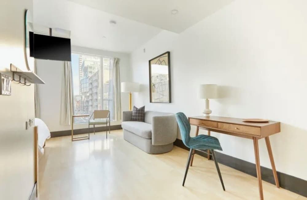 undefined The Beverley Hotel 10