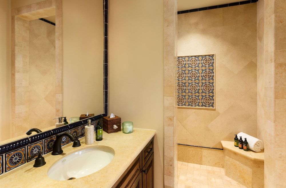 Hacienda Beach Club & Residences Villa, 4 Bedrooms, Beachfront 7