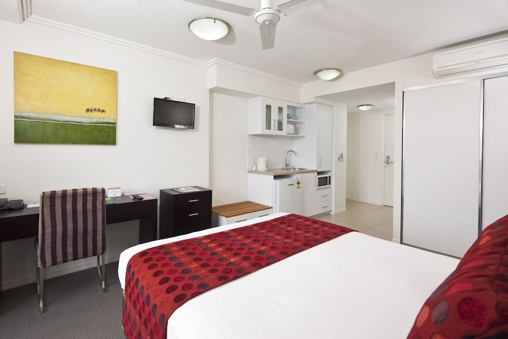 Cairns Central Plaza Apartment Hotel Studio, 1 Queen Bed 3
