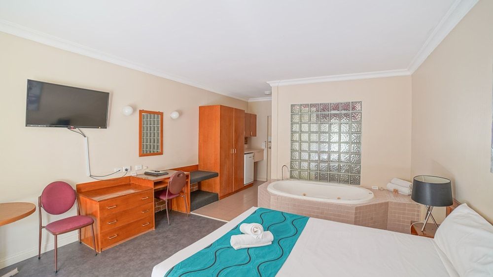 Spa Deluxe Room - Not Pet Friendly