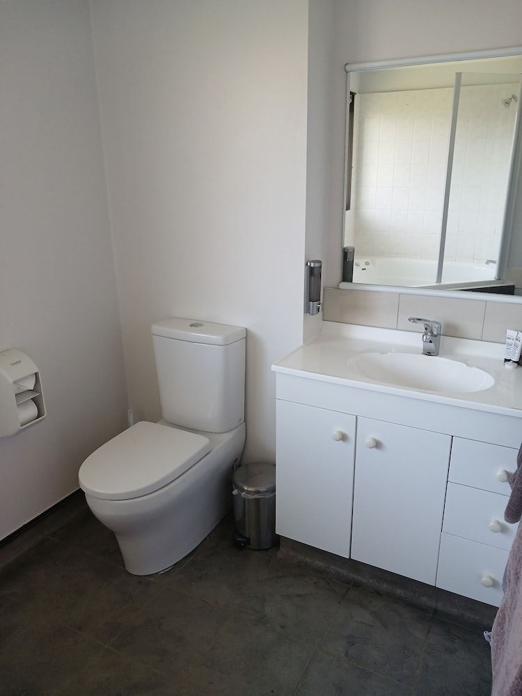 Palm City Motor Inn Apartment, 1 Bedroom 4