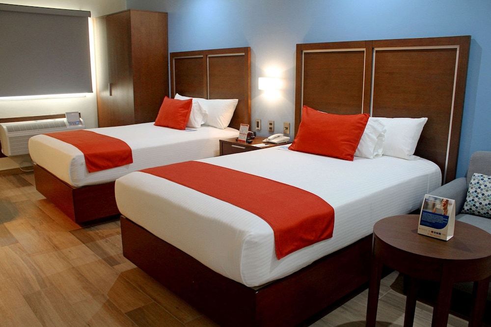 Superior Quadruple Room, 2 Double Beds, Non Smoking