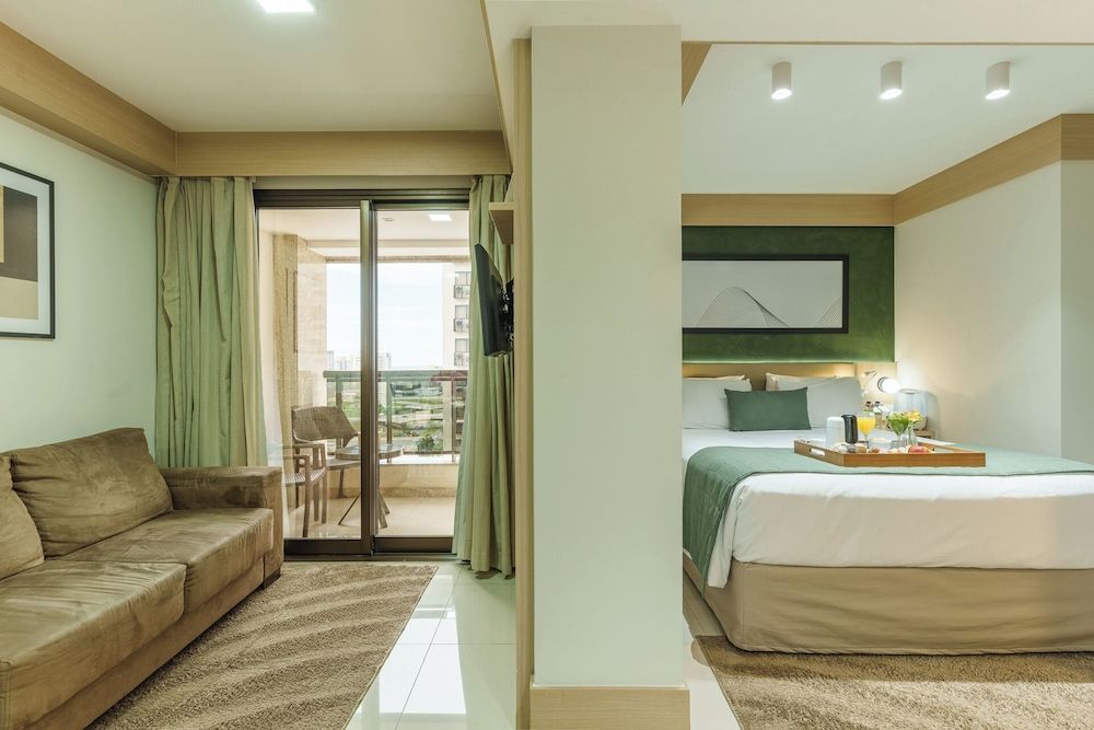 Cullinan Hplus Premium Deluxe Studio Suite, Balcony 5