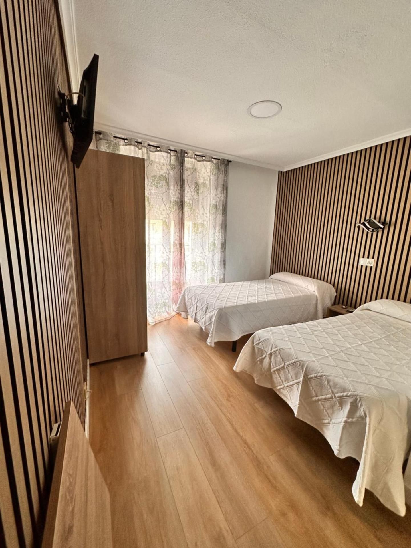 undefined Hostal Rober 6