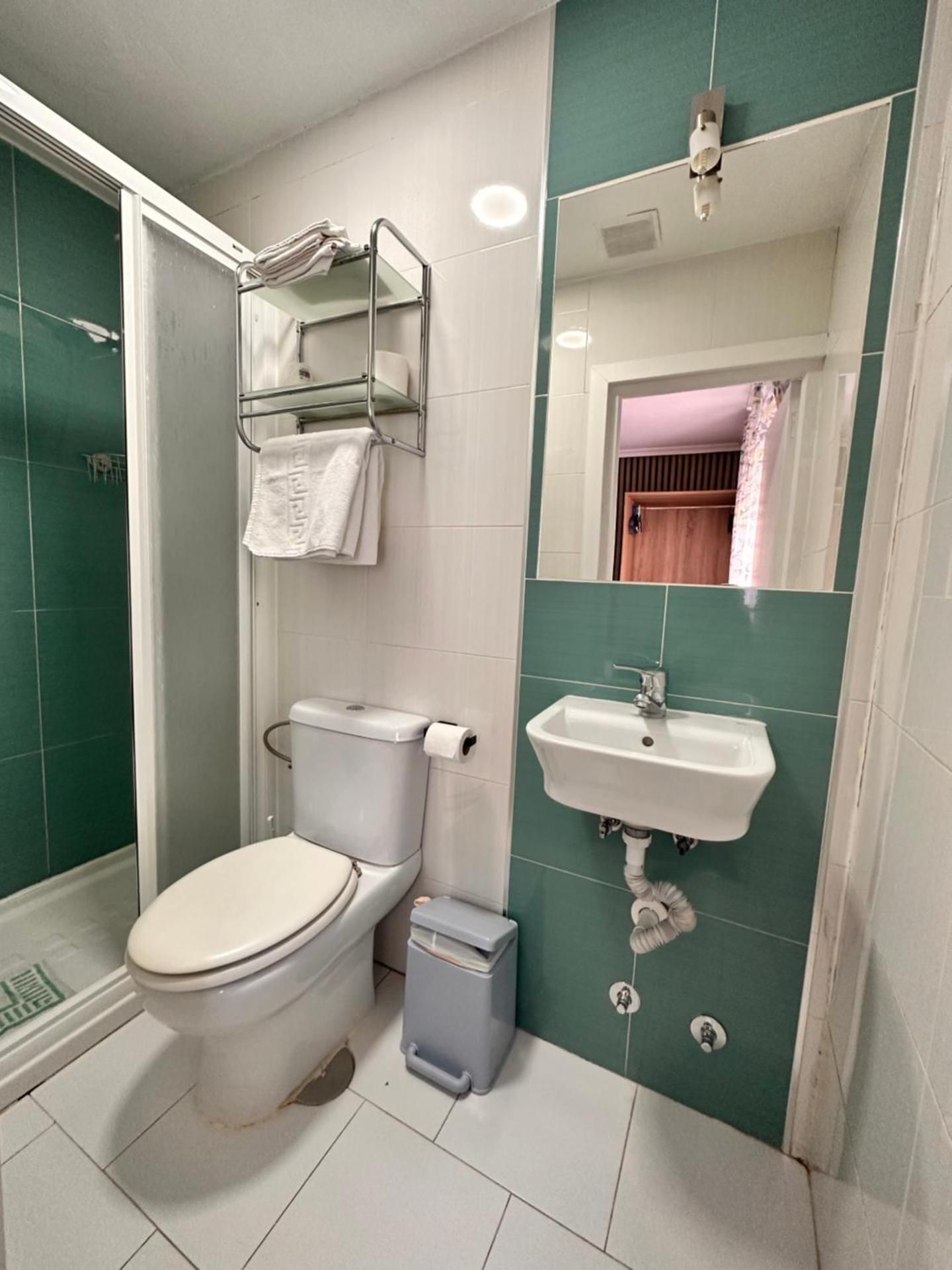 undefined Hostal Rober 7