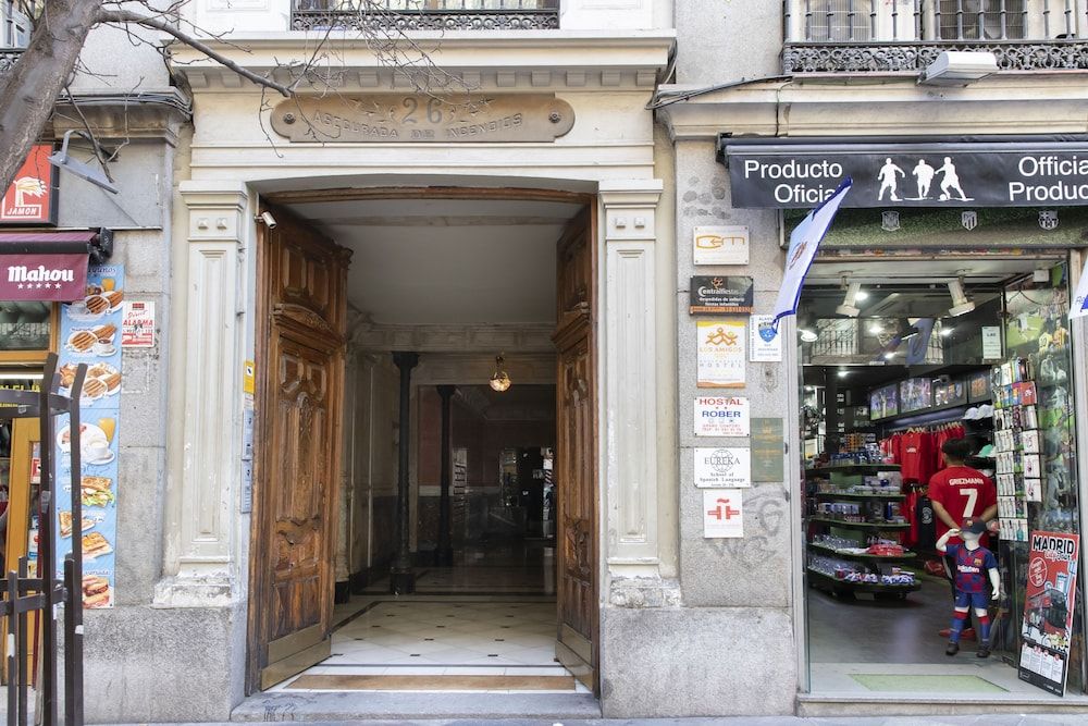 undefined Hostal Rober 4